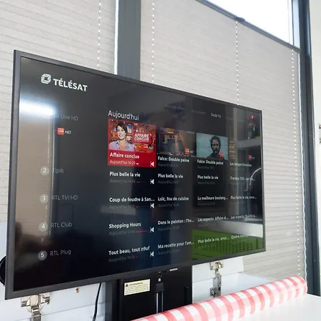 Houseboat Tiny Griffin Tekne *